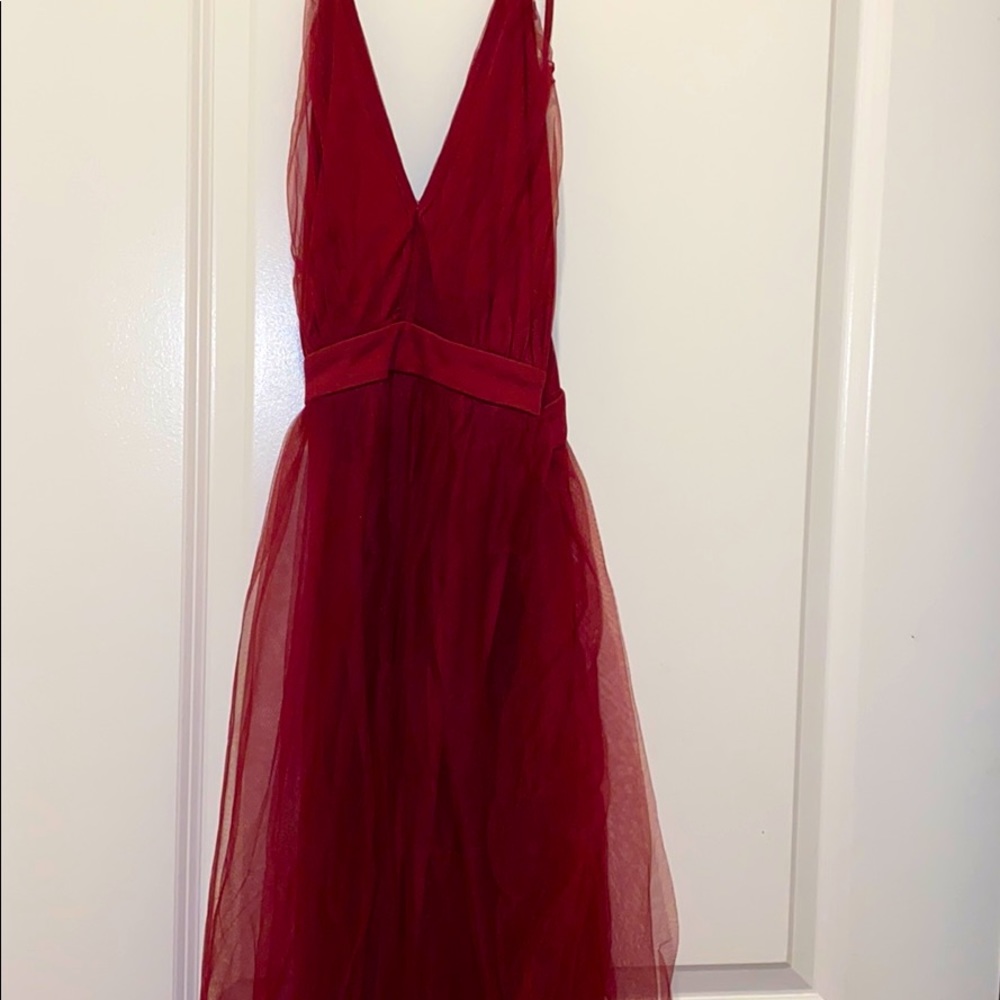 Beautiful red homecoming dress. - Picture 1 of 1